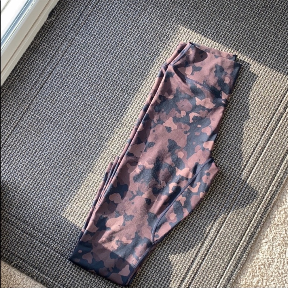 Balance Athletica Outlander camo leggings